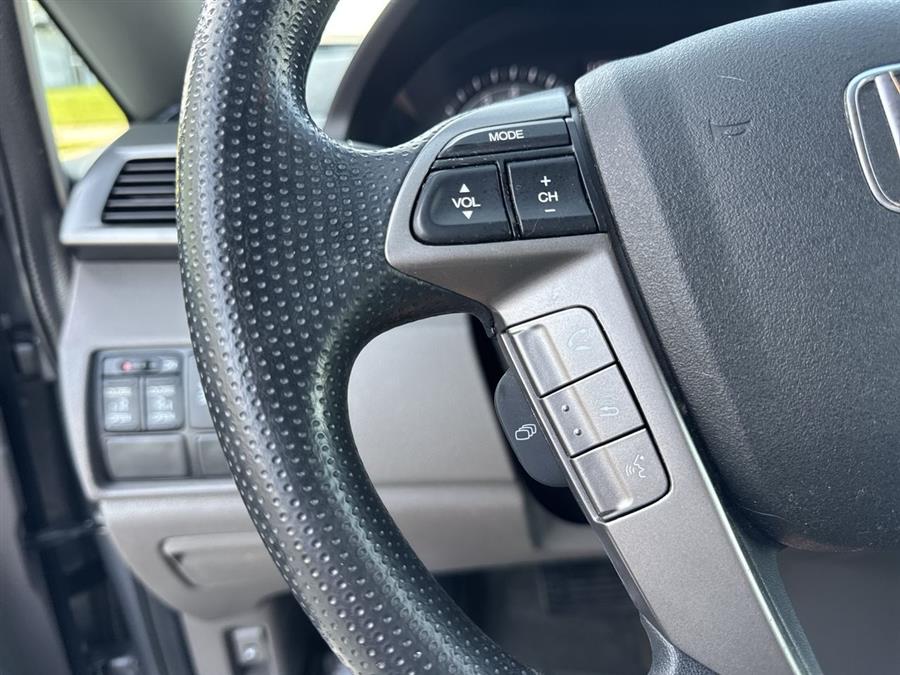 2016 Honda Odyssey SE photo