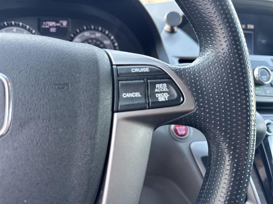 2016 Honda Odyssey SE photo