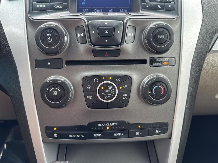 2015 Ford Explorer XLT photo