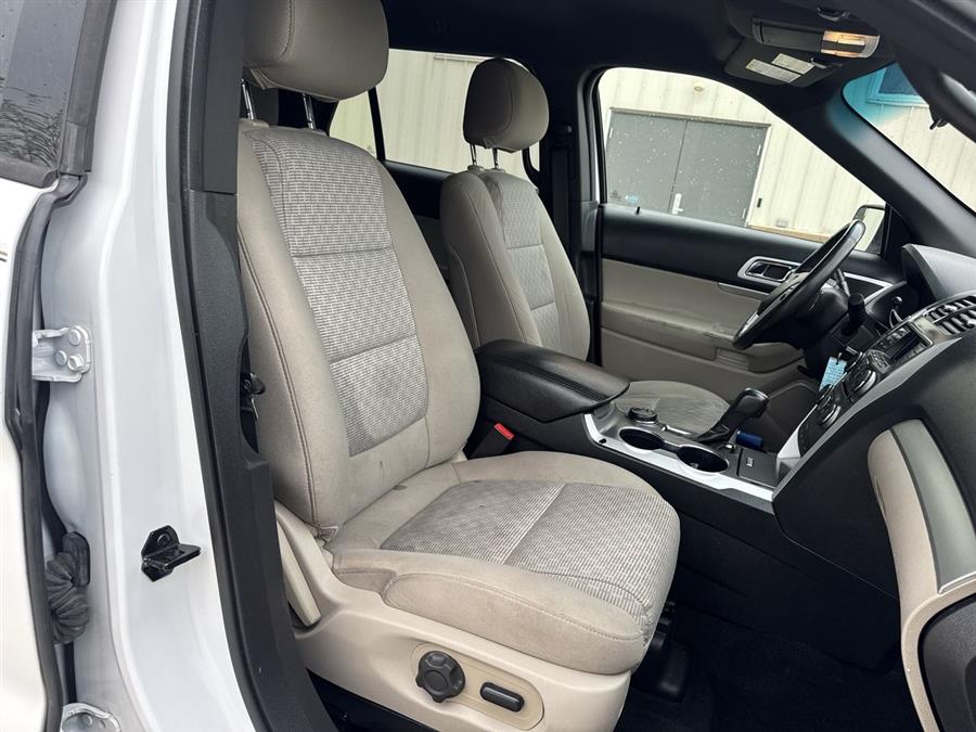 2015 Ford Explorer XLT photo