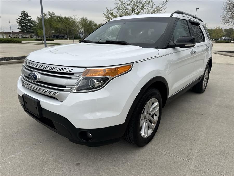 2015 Ford Explorer XLT photo
