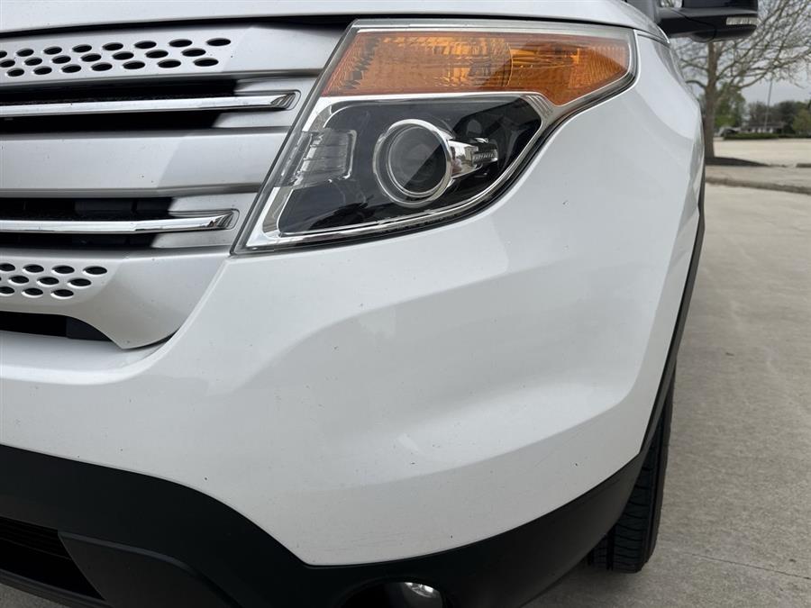 2015 Ford Explorer XLT photo