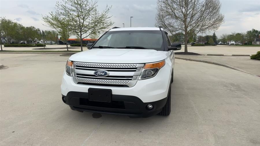 2015 Ford Explorer XLT photo