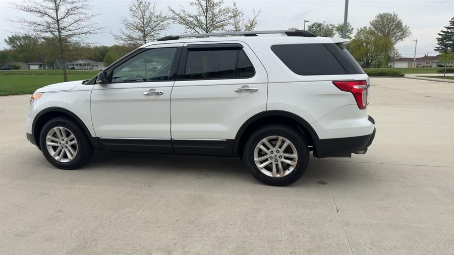 2015 Ford Explorer XLT photo