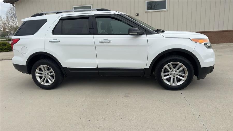 2015 Ford Explorer XLT photo