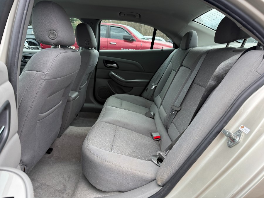 2014 Chevrolet Malibu LS photo
