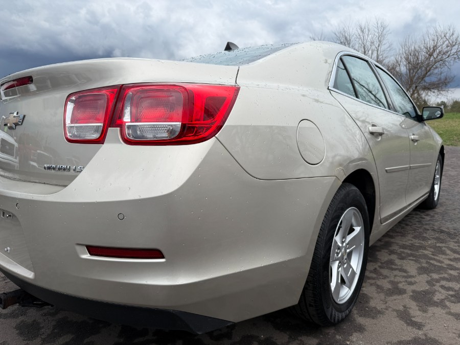 2014 Chevrolet Malibu LS photo