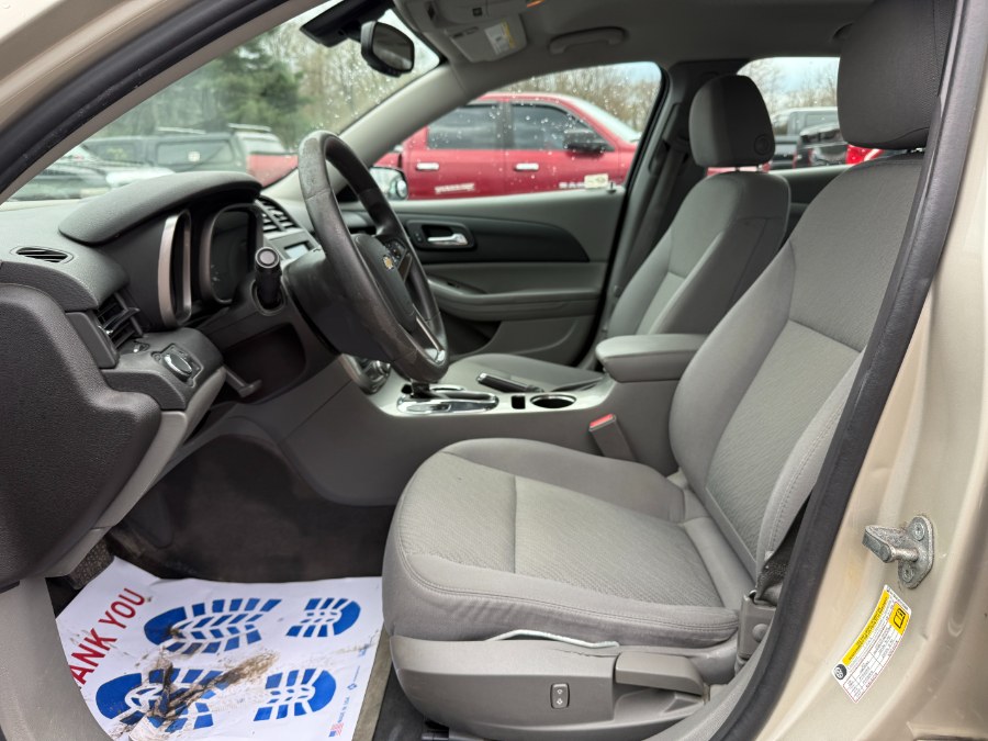 2014 Chevrolet Malibu LS photo