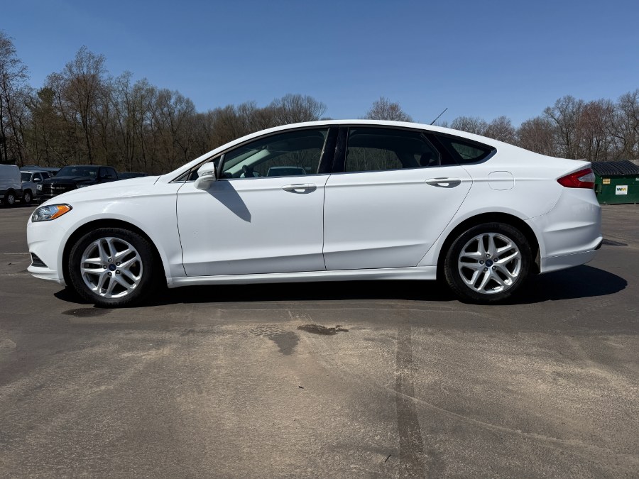 2015 Ford Fusion 4dr Sdn SE FWD photo