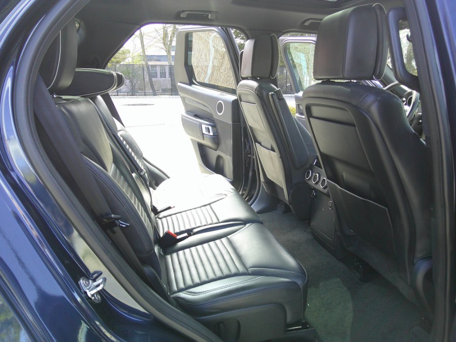 2017 Land Rover Discovery HSE Luxury V6 Supercharged photo