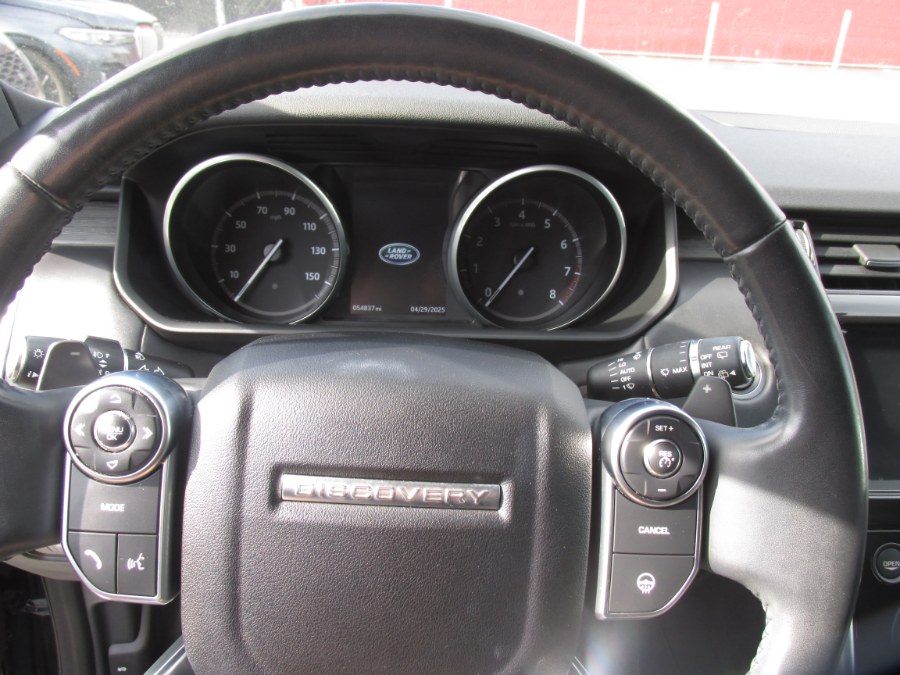 2017 Land Rover Discovery HSE Luxury V6 Supercharged photo