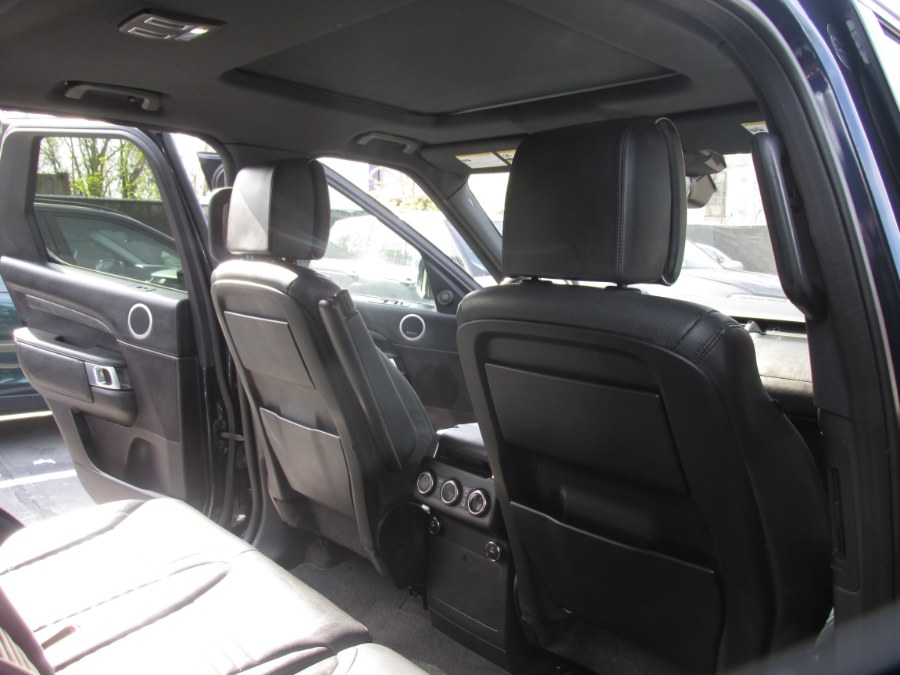 2017 Land Rover Discovery HSE Luxury V6 Supercharged photo