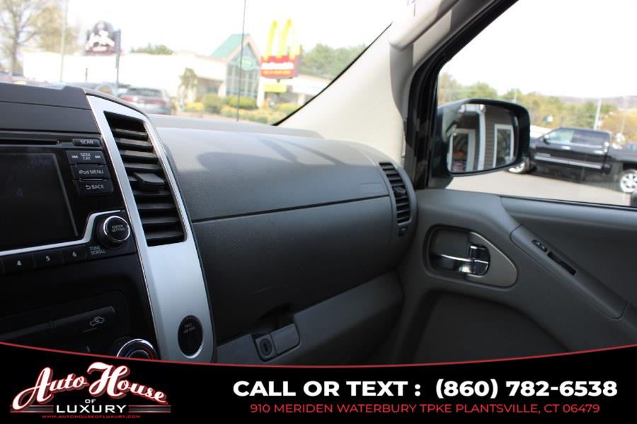 2017 Nissan Frontier Crew Cab 4x4 SV V6 Auto *Ltd A photo