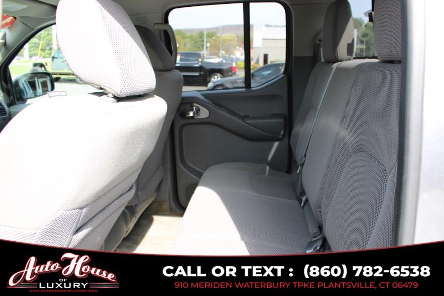 2017 Nissan Frontier Crew Cab 4x4 SV V6 Auto *Ltd A photo