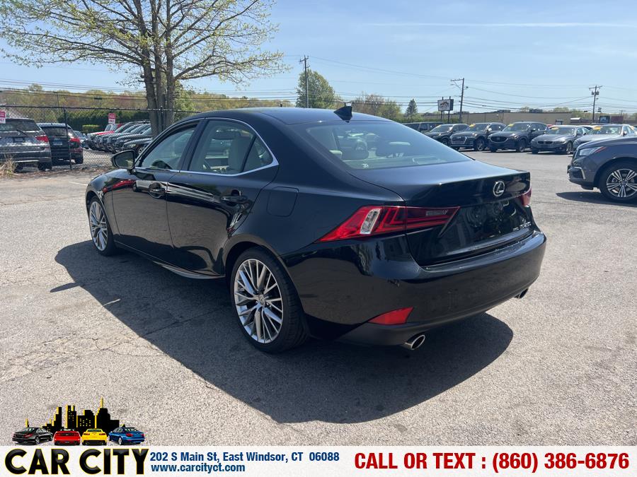 2014 Lexus IS 250 photo