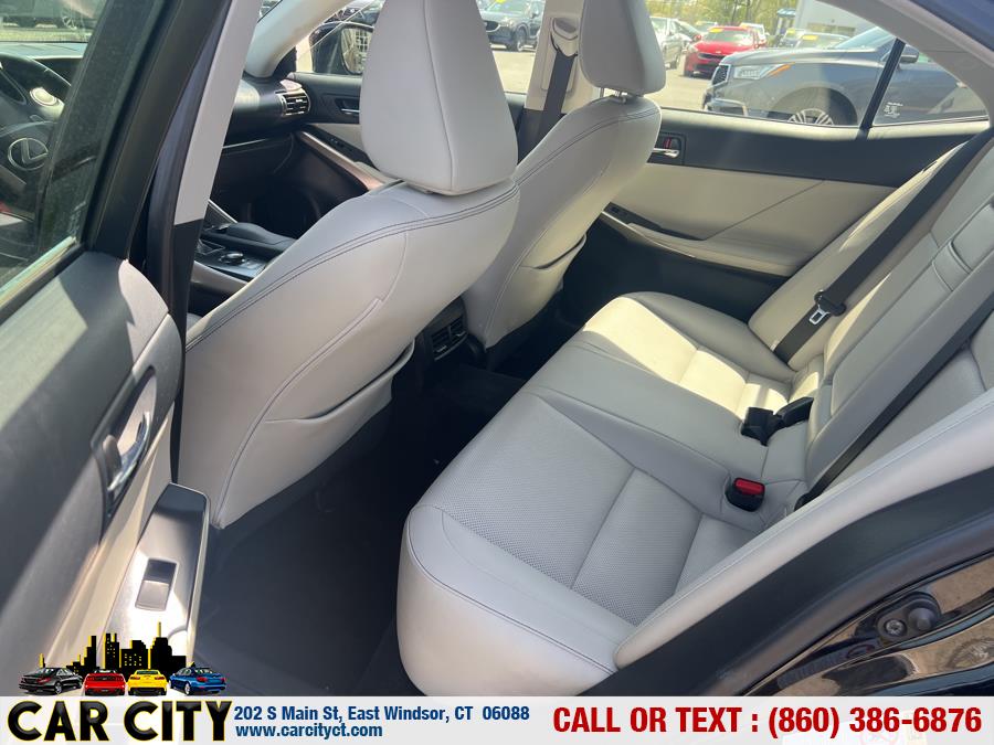 2014 Lexus IS 250 photo