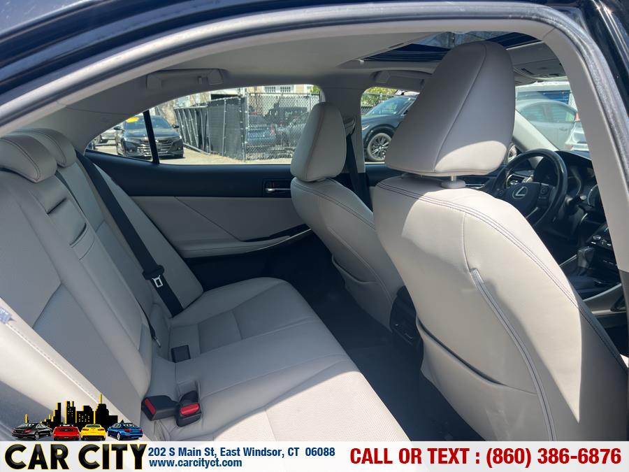 2014 Lexus IS 250 photo