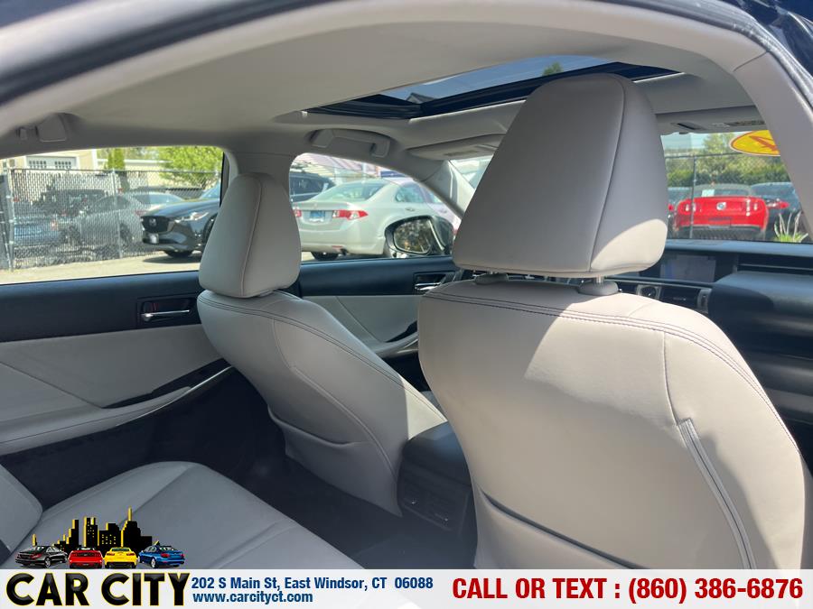 2014 Lexus IS 250 photo