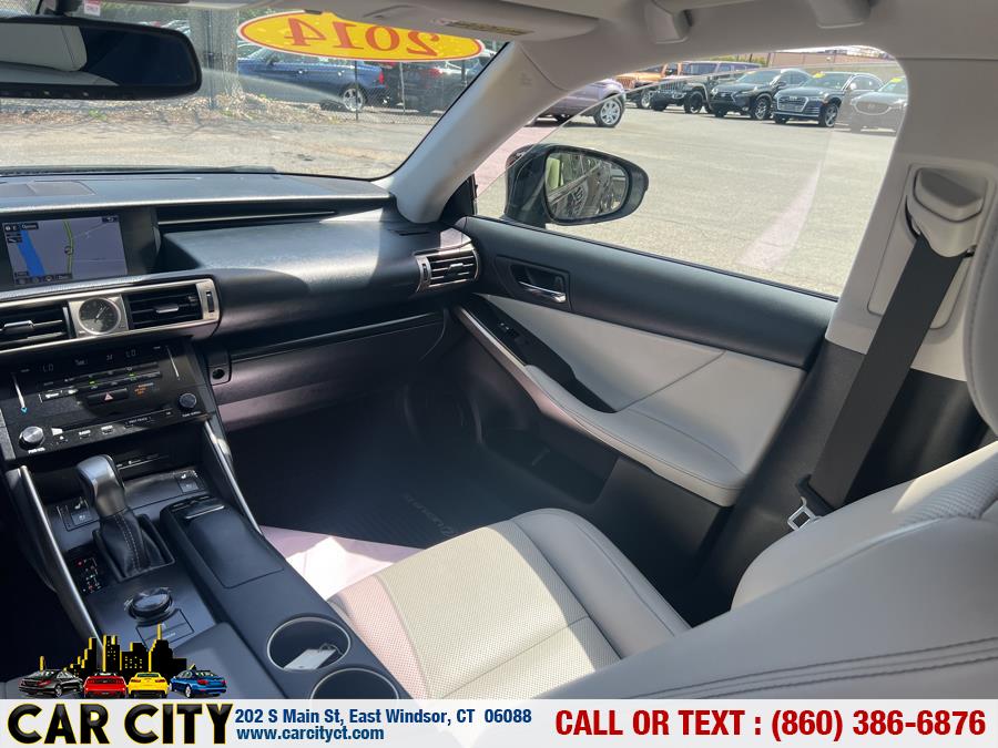 2014 Lexus IS 250 photo