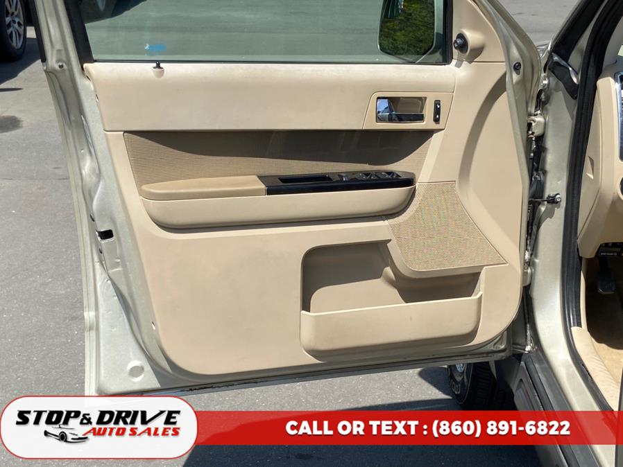 2011 Ford Escape Limited photo