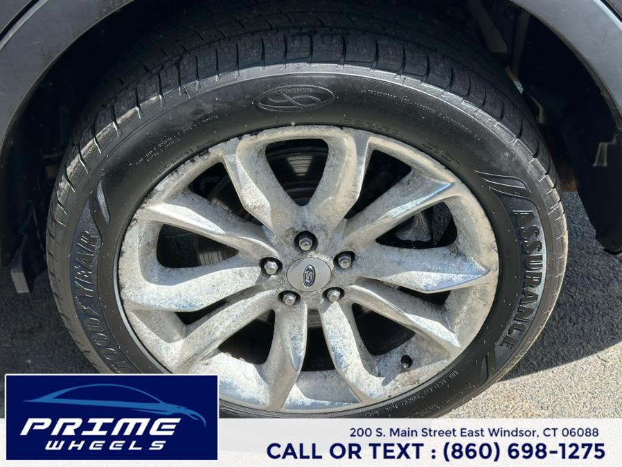 2015 Ford Explorer XLT photo