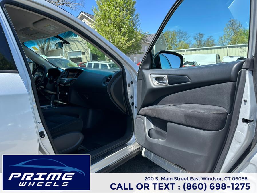 2015 Nissan Pathfinder 4WD 4dr SL photo