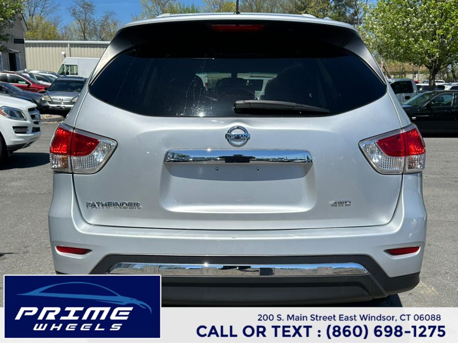 2015 Nissan Pathfinder 4WD 4dr SL photo