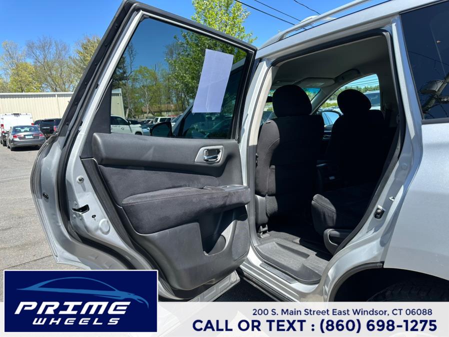 2015 Nissan Pathfinder 4WD 4dr SL photo