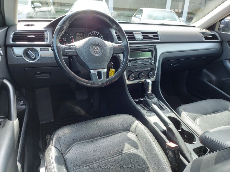 2014 Volkswagen Passat S PZEV photo
