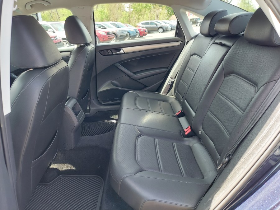 2014 Volkswagen Passat S PZEV photo