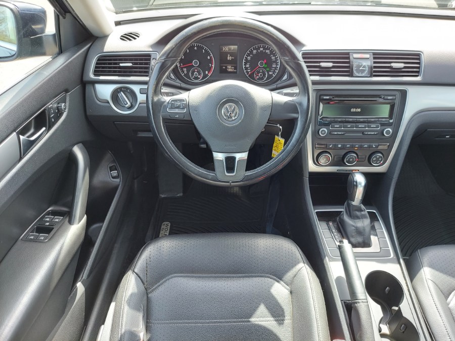 2014 Volkswagen Passat S PZEV photo