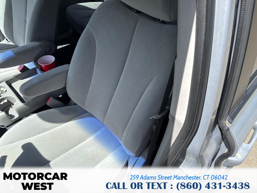 2008 Kia Sedona LX photo