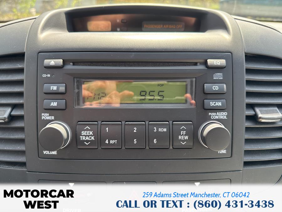 2008 Kia Sedona LX photo
