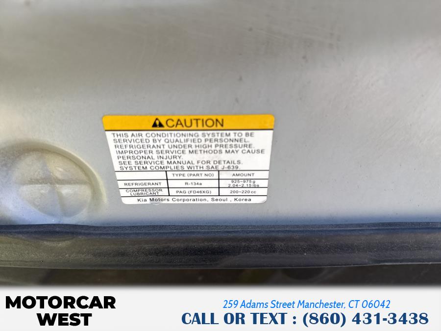 2008 Kia Sedona LX photo