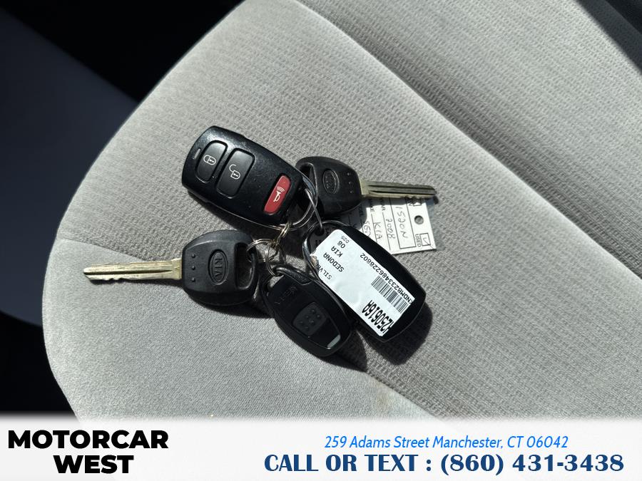 2008 Kia Sedona LX photo