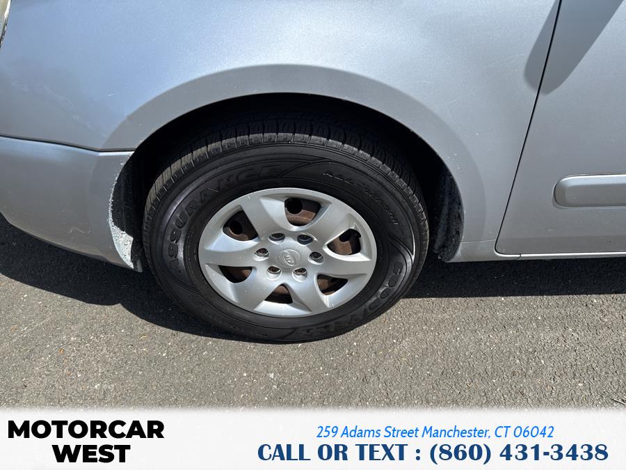 2008 Kia Sedona LX photo