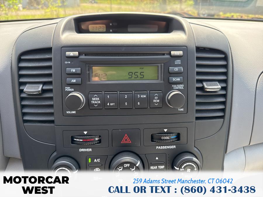 2008 Kia Sedona LX photo