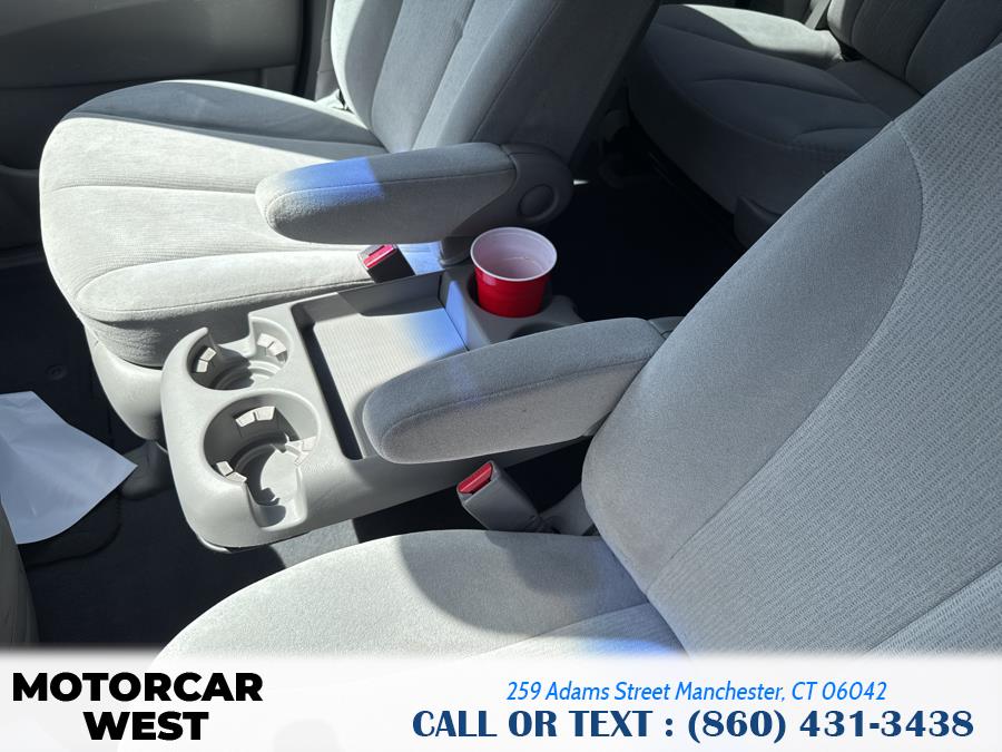 2008 Kia Sedona LX photo