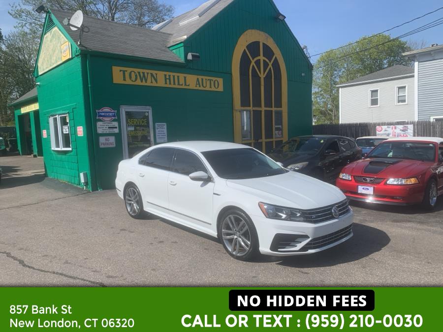 2017 Volkswagen Passat R-Line w/Comfort Pkg Auto photo