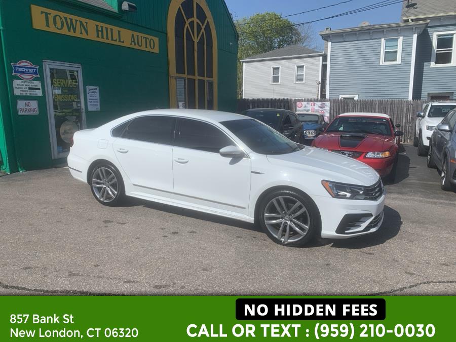 2017 Volkswagen Passat R-Line w/Comfort Pkg Auto photo