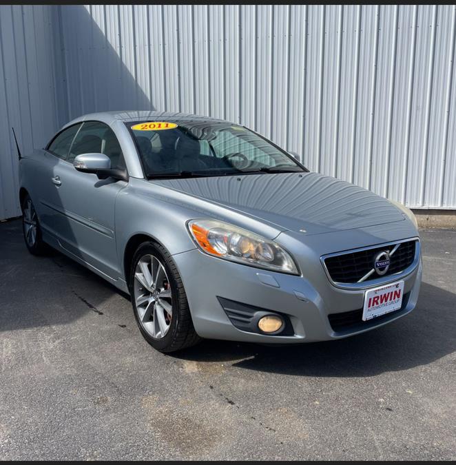 2011 Volvo C70 T5 photo