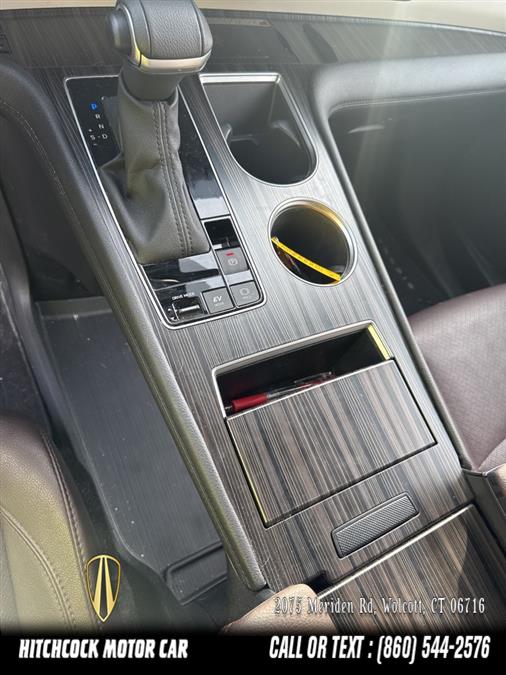 2023 Toyota Sienna Platinum photo