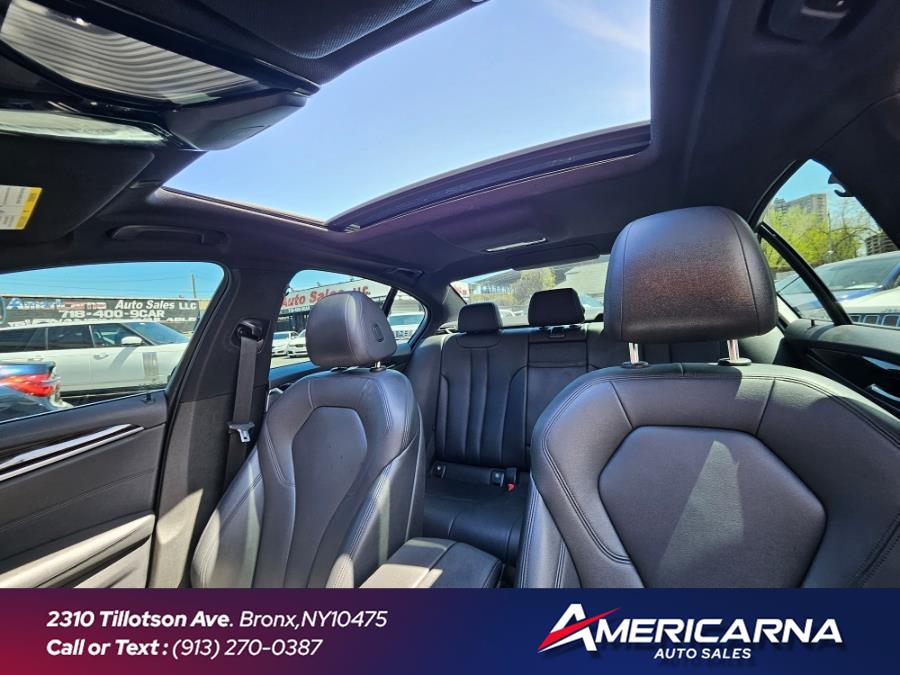 2019 BMW 5-Series 530i xDrive Sedan photo