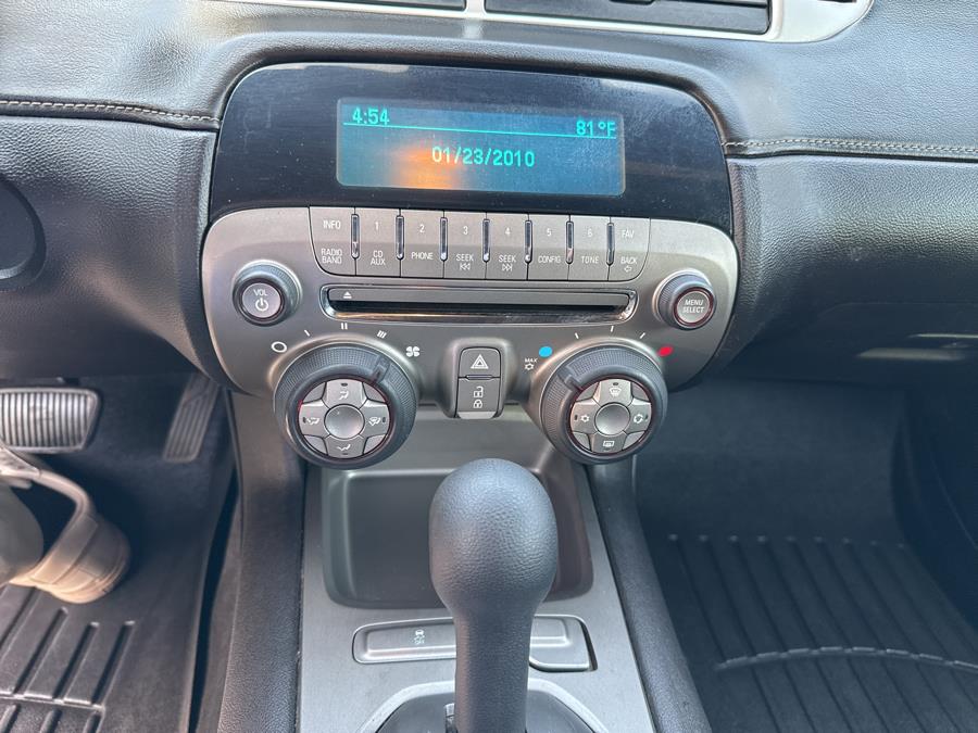 2015 Chevrolet Camaro 2dr Cpe LS w/2LS photo