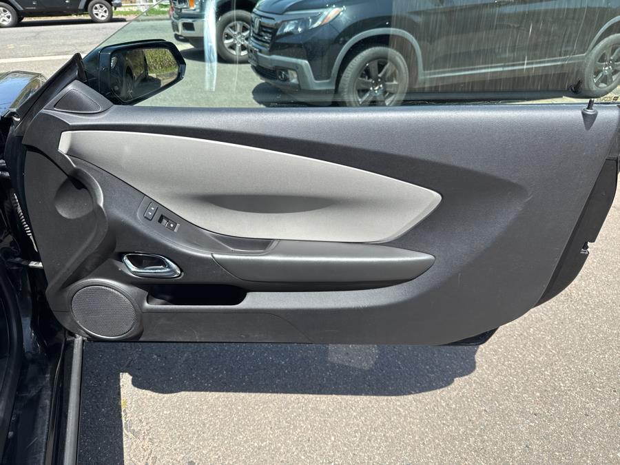 2015 Chevrolet Camaro 2dr Cpe LS w/2LS photo