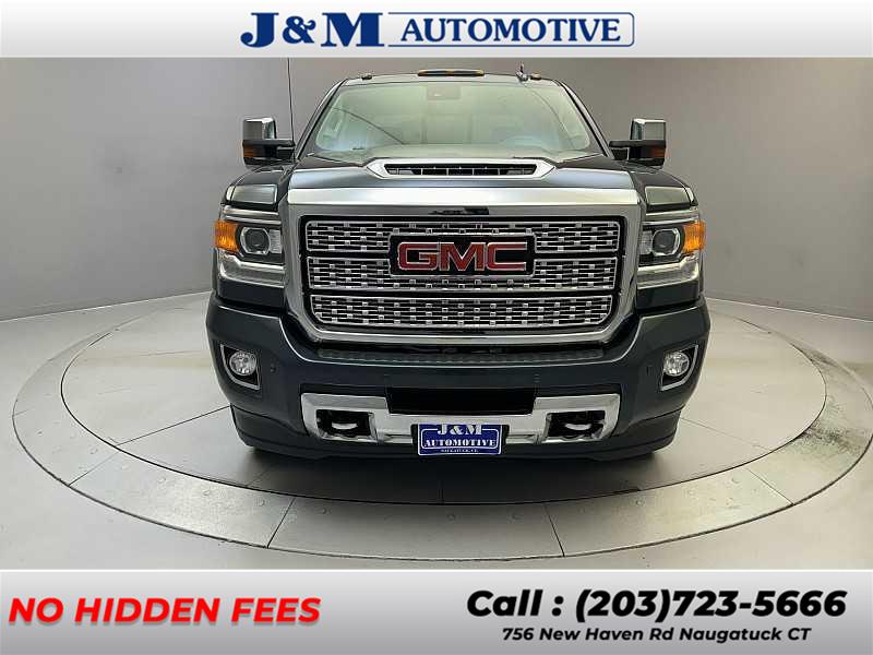2019 GMC Sierra 2500HD Denali photo