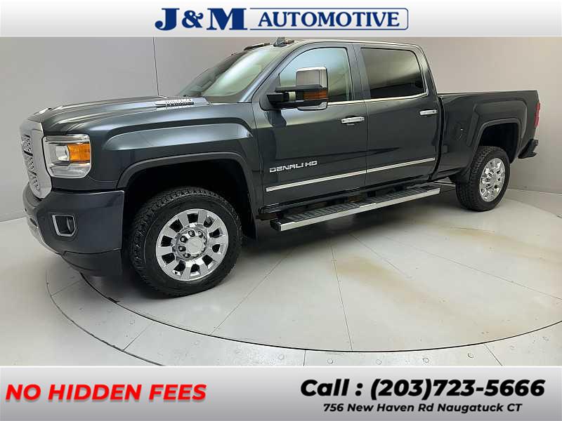 The 2019 GMC Sierra 2500HD Denali photos