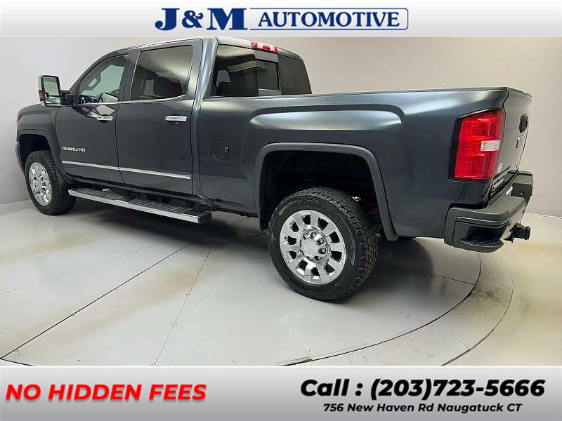 2019 GMC Sierra 2500HD Denali photo