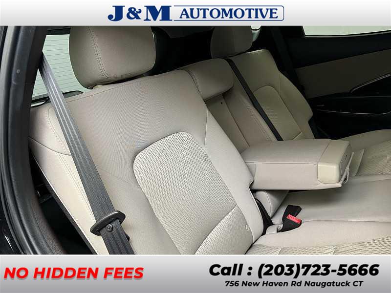 2017 Hyundai Santa Fe Sport 2.4L photo