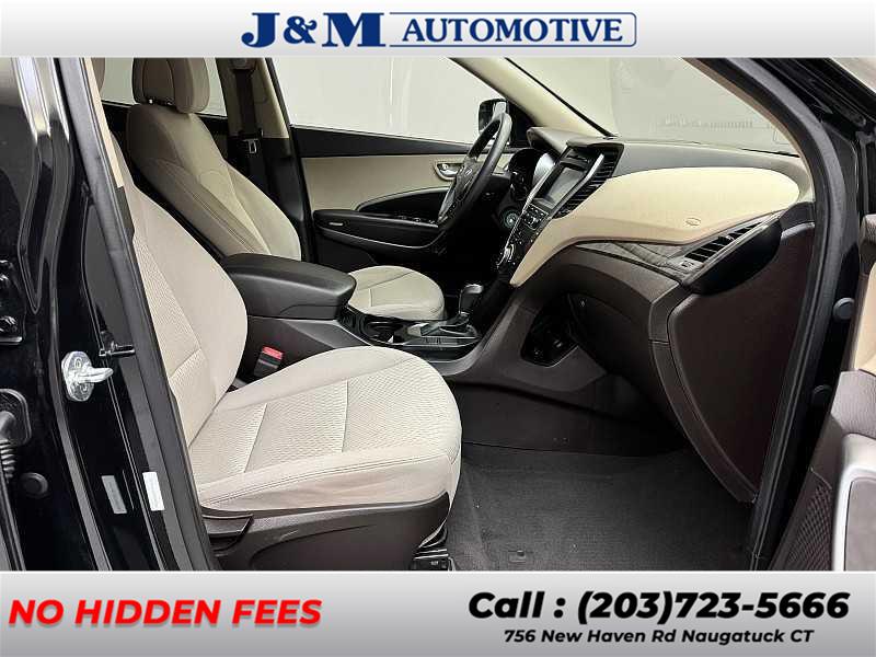 2017 Hyundai Santa Fe Sport 2.4L photo